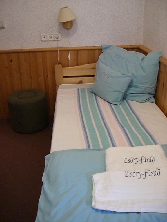 Hotel Napfürdő Vendégház Mezőkövesd Esterno foto